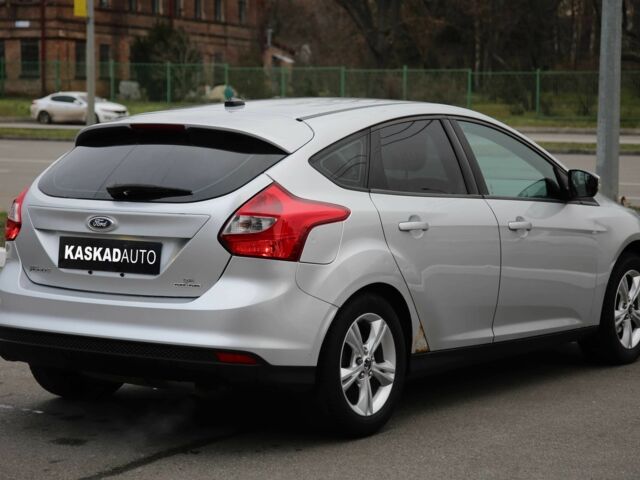 Сірий Форд Фокус, об'ємом двигуна 2 л та пробігом 163 тис. км за 7600 $, фото 5 на Automoto.ua