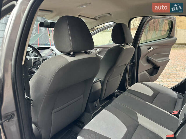 Серый Форд Фокус, объемом двигателя 2 л и пробегом 178 тыс. км за 6450 $, фото 42 на Automoto.ua