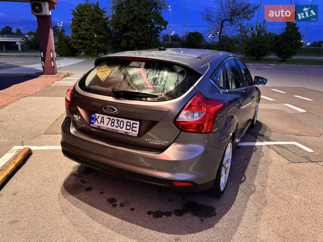 Сірий Форд Фокус, об'ємом двигуна 2 л та пробігом 240 тис. км за 8100 $, фото 3 на Automoto.ua