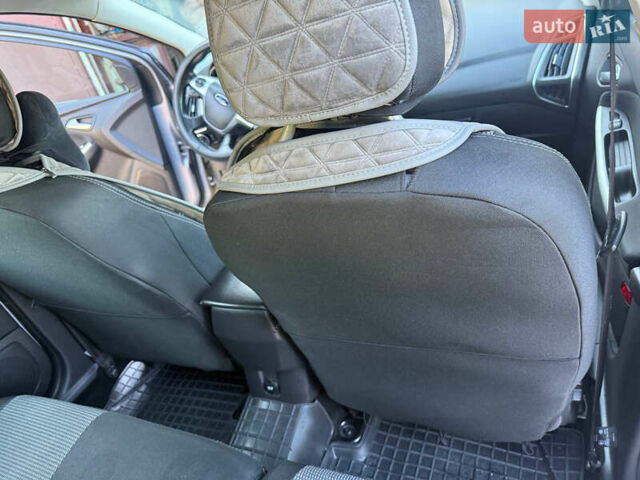 Серый Форд Фокус, объемом двигателя 1.6 л и пробегом 88 тыс. км за 8700 $, фото 10 на Automoto.ua