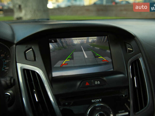 Серый Форд Фокус, объемом двигателя 2 л и пробегом 122 тыс. км за 5999 $, фото 15 на Automoto.ua