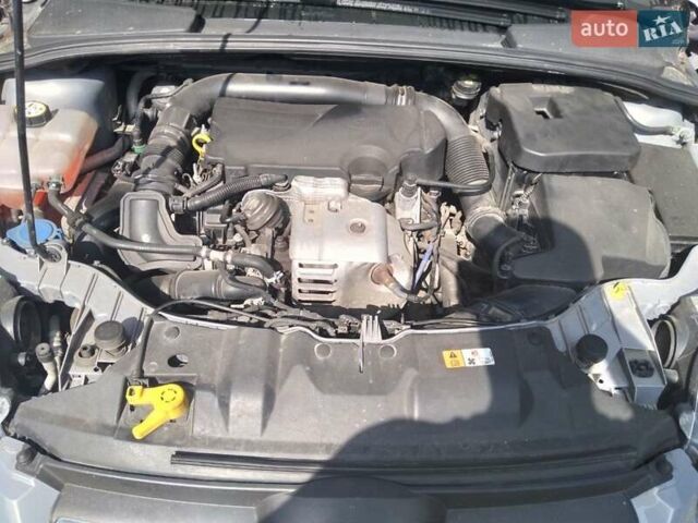 Серый Форд Фокус, объемом двигателя 1 л и пробегом 126 тыс. км за 6800 $, фото 1 на Automoto.ua