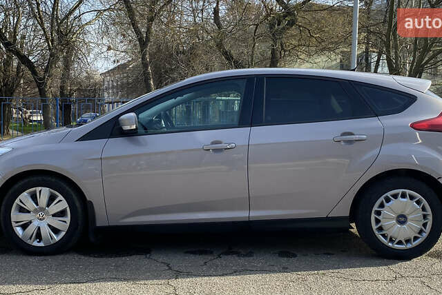 Серый Форд Фокус, объемом двигателя 1 л и пробегом 228 тыс. км за 6799 $, фото 7 на Automoto.ua