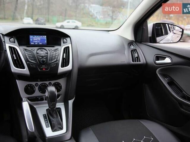 Сірий Форд Фокус, об'ємом двигуна 2 л та пробігом 163 тис. км за 7600 $, фото 13 на Automoto.ua