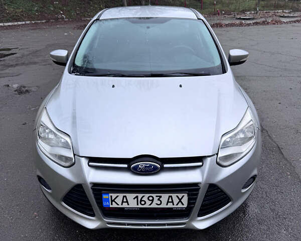 Серый Форд Фокус, объемом двигателя 2 л и пробегом 155 тыс. км за 7000 $, фото 1 на Automoto.ua