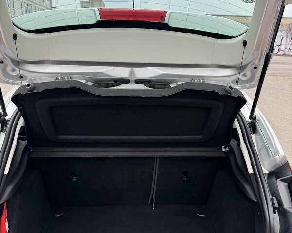 Серый Форд Фокус, объемом двигателя 1.6 л и пробегом 130 тыс. км за 8900 $, фото 22 на Automoto.ua