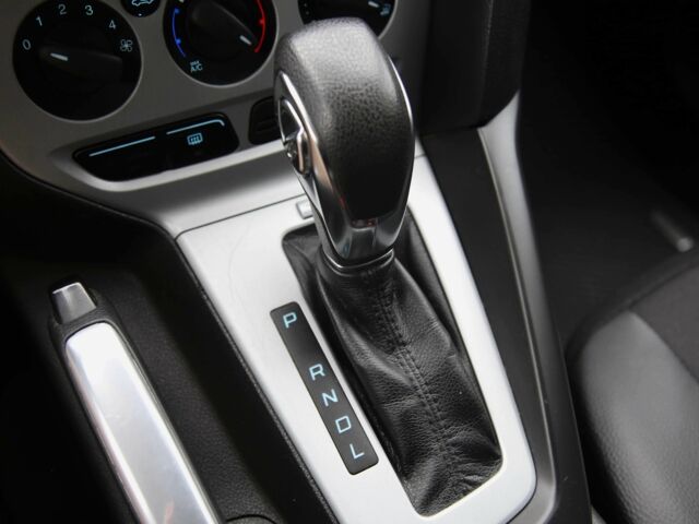 Сірий Форд Фокус, об'ємом двигуна 2 л та пробігом 163 тис. км за 7600 $, фото 18 на Automoto.ua