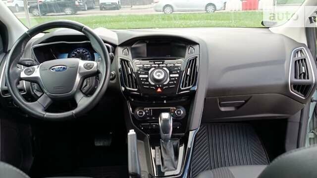 Серый Форд Фокус, объемом двигателя 0 л и пробегом 65 тыс. км за 7600 $, фото 4 на Automoto.ua