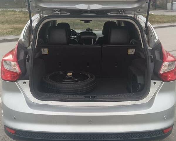 Серый Форд Фокус, объемом двигателя 2 л и пробегом 283 тыс. км за 7900 $, фото 7 на Automoto.ua