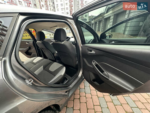 Серый Форд Фокус, объемом двигателя 2 л и пробегом 178 тыс. км за 6450 $, фото 30 на Automoto.ua