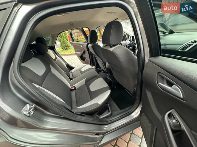 Серый Форд Фокус, объемом двигателя 2 л и пробегом 178 тыс. км за 6450 $, фото 29 на Automoto.ua