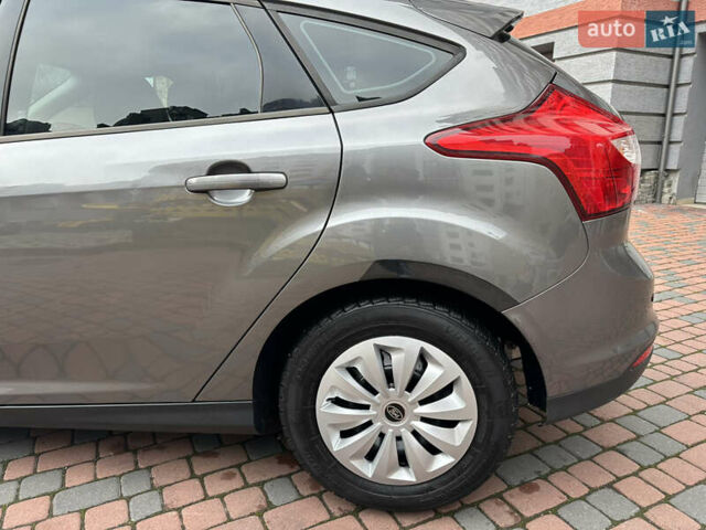 Серый Форд Фокус, объемом двигателя 2 л и пробегом 178 тыс. км за 6450 $, фото 125 на Automoto.ua