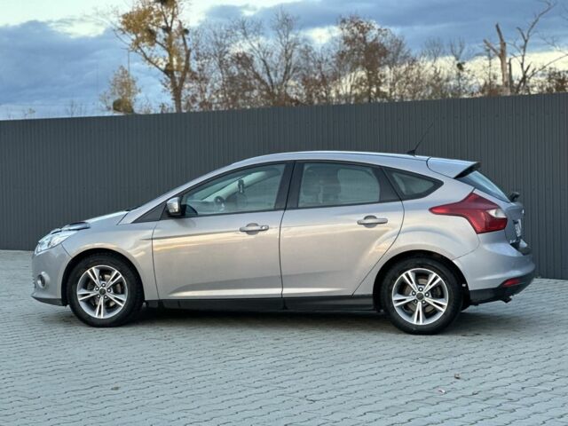 Серый Форд Фокус, объемом двигателя 1.6 л и пробегом 242 тыс. км за 5400 $, фото 2 на Automoto.ua