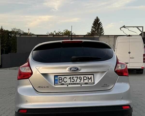 Форд Фокус 2013 в Львове на Automoto.ua Серый Форд Фокус, объемом двигателя 2 л и пробегом 128 тыс. км за 7400 $, фото 4 на Automoto.ua