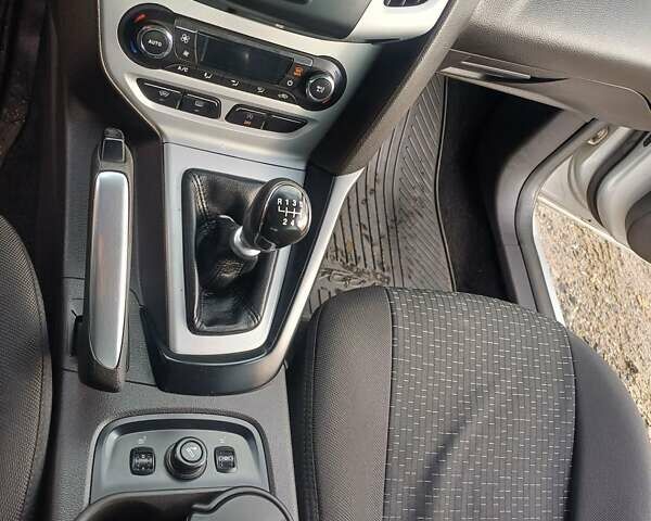 Сірий Форд Фокус, об'ємом двигуна 1 л та пробігом 136 тис. км за 7000 $, фото 14 на Automoto.ua