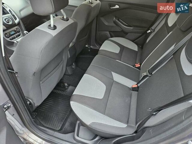 Серый Форд Фокус, объемом двигателя 1 л и пробегом 80 тыс. км за 7900 $, фото 13 на Automoto.ua