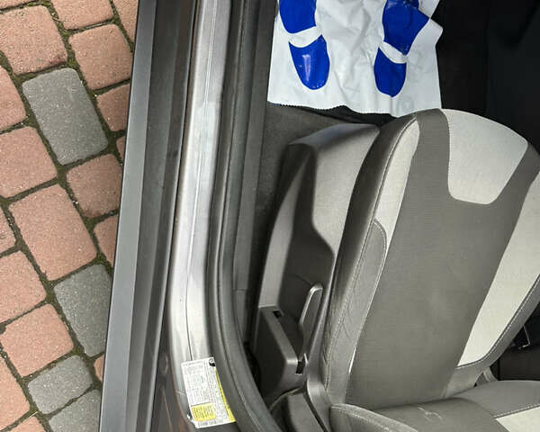 Серый Форд Фокус, объемом двигателя 2 л и пробегом 178 тыс. км за 6450 $, фото 74 на Automoto.ua