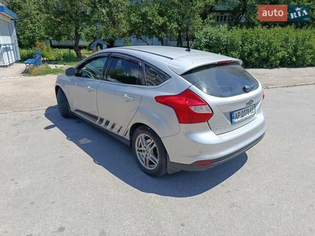 Серый Форд Фокус, объемом двигателя 1 л и пробегом 220 тыс. км за 6500 $, фото 6 на Automoto.ua