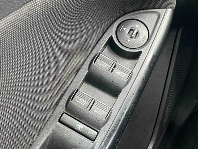 Сірий Форд Фокус, об'ємом двигуна 1.6 л та пробігом 199 тис. км за 6490 $, фото 20 на Automoto.ua