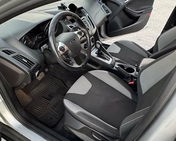 Форд Фокус 2013 у Львові на Automoto.ua Сірий Форд Фокус, об'ємом двигуна 2 л та пробігом 128 тис. км за 8000 $, фото 20 на Automoto.ua