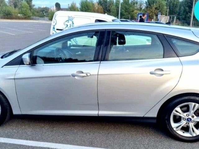 Сірий Форд Фокус, об'ємом двигуна 1 л та пробігом 175 тис. км за 6100 $, фото 4 на Automoto.ua