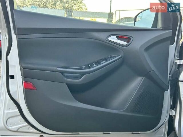 Форд Фокус 2013 в Одессе на Automoto.ua Серый Форд Фокус, объемом двигателя 2 л и пробегом 159 тыс. км за 7200 $, фото 10 на Automoto.ua