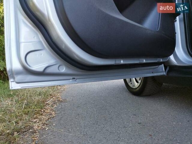 Серый Форд Фокус, объемом двигателя 1 л и пробегом 83 тыс. км за 6900 $, фото 35 на Automoto.ua