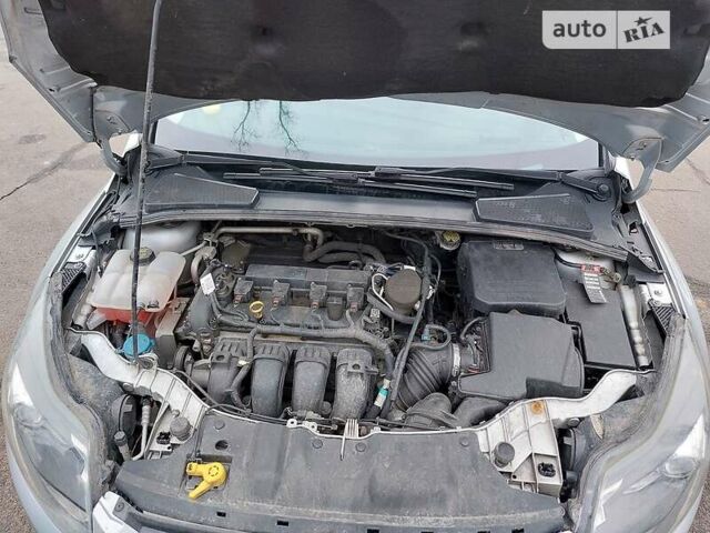 Сірий Форд Фокус, об'ємом двигуна 2 л та пробігом 239 тис. км за 8500 $, фото 31 на Automoto.ua