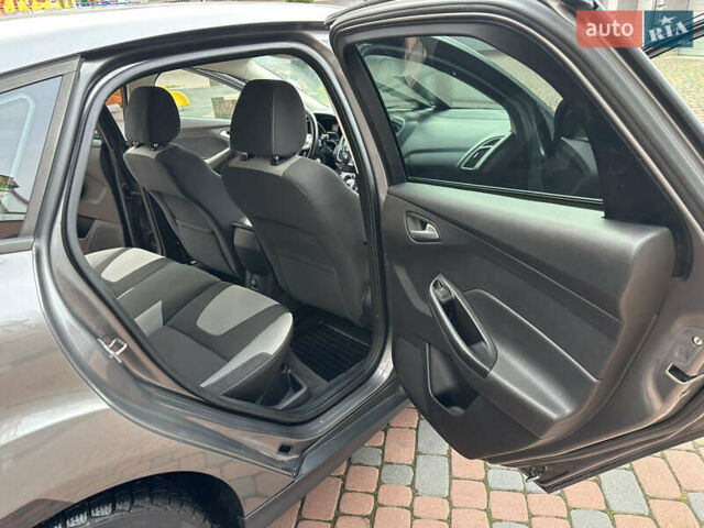 Серый Форд Фокус, объемом двигателя 2 л и пробегом 178 тыс. км за 6450 $, фото 37 на Automoto.ua