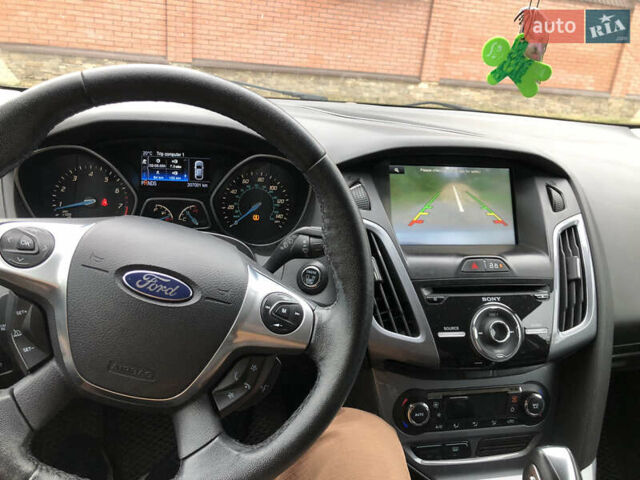 Сірий Форд Фокус, об'ємом двигуна 2 л та пробігом 205 тис. км за 5999 $, фото 2 на Automoto.ua