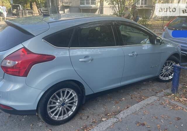 Серый Форд Фокус, объемом двигателя 0 л и пробегом 147 тыс. км за 7500 $, фото 1 на Automoto.ua