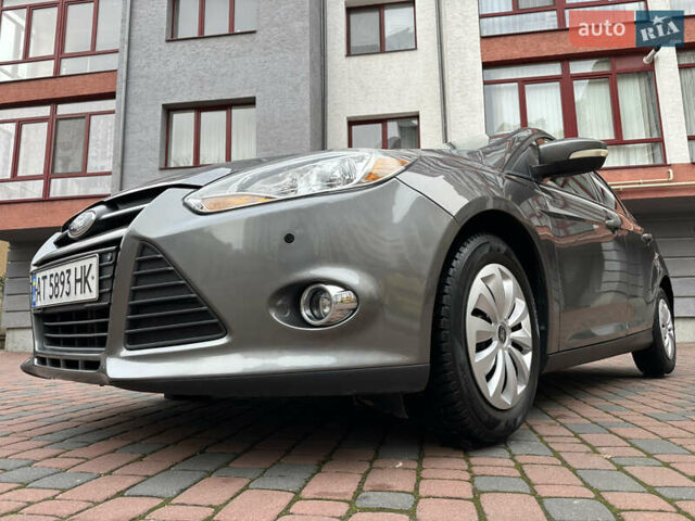 Серый Форд Фокус, объемом двигателя 2 л и пробегом 178 тыс. км за 6450 $, фото 130 на Automoto.ua