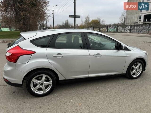 Серый Форд Фокус, объемом двигателя 1.6 л и пробегом 130 тыс. км за 8900 $, фото 7 на Automoto.ua