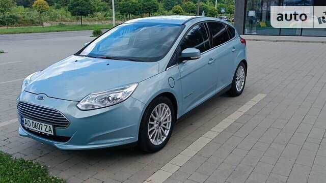 Серый Форд Фокус, объемом двигателя 0 л и пробегом 65 тыс. км за 7600 $, фото 1 на Automoto.ua