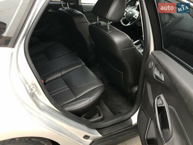 Сірий Форд Фокус, об'ємом двигуна 2 л та пробігом 205 тис. км за 5999 $, фото 22 на Automoto.ua