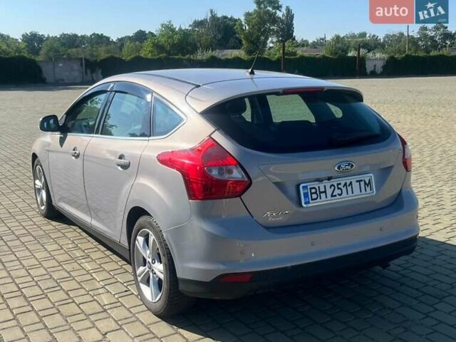 Серый Форд Фокус, объемом двигателя 1.6 л и пробегом 88 тыс. км за 8700 $, фото 4 на Automoto.ua