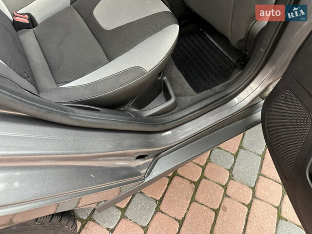 Серый Форд Фокус, объемом двигателя 2 л и пробегом 178 тыс. км за 6450 $, фото 32 на Automoto.ua