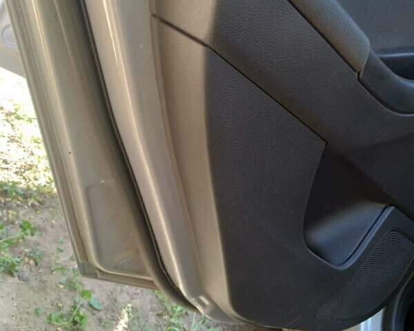 Серый Форд Фокус, объемом двигателя 1 л и пробегом 126 тыс. км за 6800 $, фото 6 на Automoto.ua