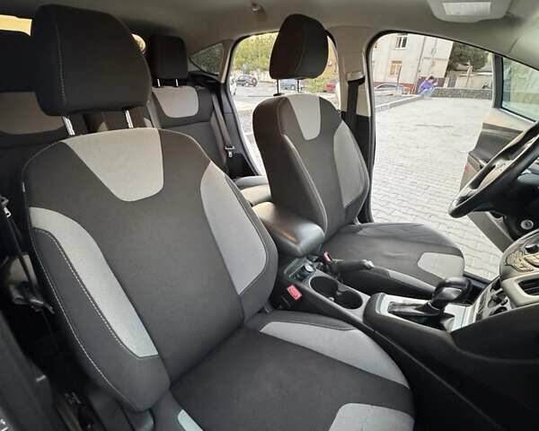 Форд Фокус 2013 в Львове на Automoto.ua Серый Форд Фокус, объемом двигателя 2 л и пробегом 128 тыс. км за 7400 $, фото 22 на Automoto.ua