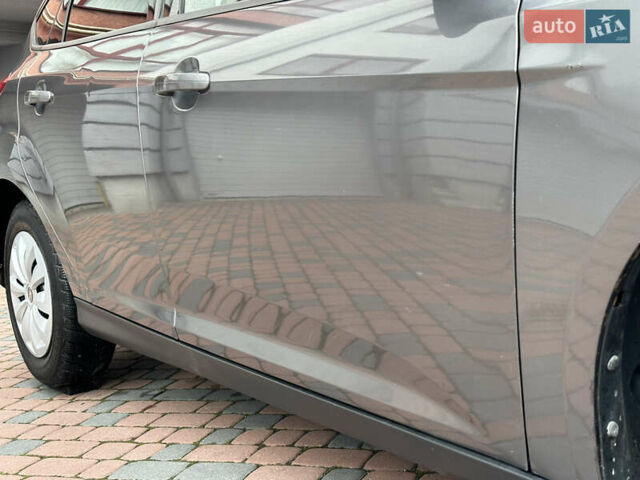 Серый Форд Фокус, объемом двигателя 2 л и пробегом 178 тыс. км за 6450 $, фото 136 на Automoto.ua