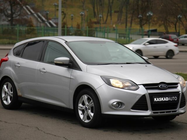 Сірий Форд Фокус, об'ємом двигуна 2 л та пробігом 163 тис. км за 7600 $, фото 2 на Automoto.ua