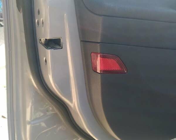 Серый Форд Фокус, объемом двигателя 1 л и пробегом 126 тыс. км за 6800 $, фото 3 на Automoto.ua