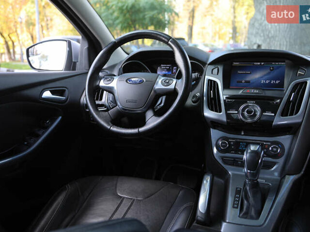 Серый Форд Фокус, объемом двигателя 2 л и пробегом 122 тыс. км за 5999 $, фото 10 на Automoto.ua