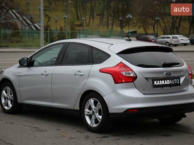 Сірий Форд Фокус, об'ємом двигуна 2 л та пробігом 163 тис. км за 7600 $, фото 3 на Automoto.ua