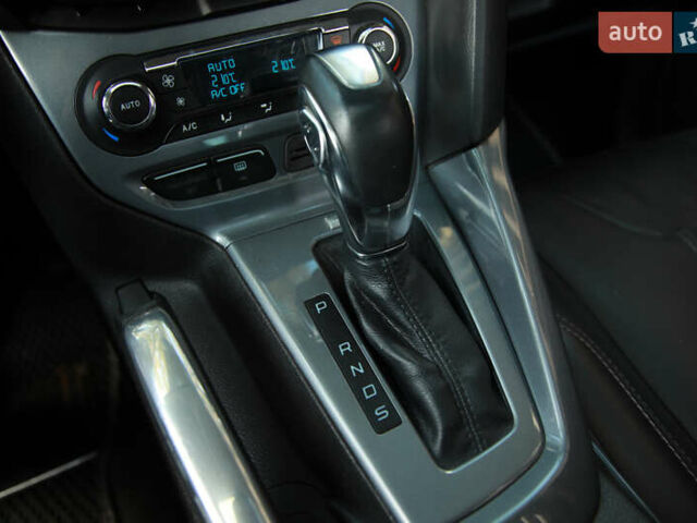 Серый Форд Фокус, объемом двигателя 2 л и пробегом 122 тыс. км за 5999 $, фото 18 на Automoto.ua