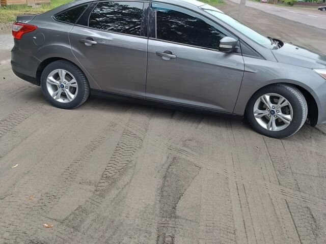 Серый Форд Фокус, объемом двигателя 2 л и пробегом 319 тыс. км за 4250 $, фото 1 на Automoto.ua