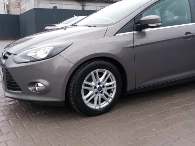 Серый Форд Фокус, объемом двигателя 2 л и пробегом 290 тыс. км за 7900 $, фото 4 на Automoto.ua