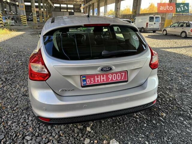 Сірий Форд Фокус, об'ємом двигуна 1.6 л та пробігом 130 тис. км за 9350 $, фото 10 на Automoto.ua