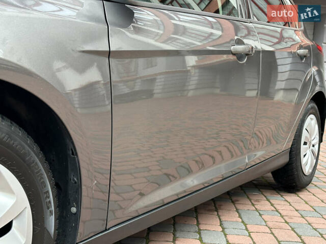 Серый Форд Фокус, объемом двигателя 2 л и пробегом 178 тыс. км за 6450 $, фото 139 на Automoto.ua