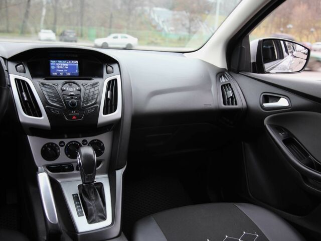 Сірий Форд Фокус, об'ємом двигуна 2 л та пробігом 163 тис. км за 7600 $, фото 13 на Automoto.ua